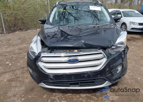 2019 Ford Escape Titanium из США, поврежденный, VIN 1FMCU9J91KUC42161